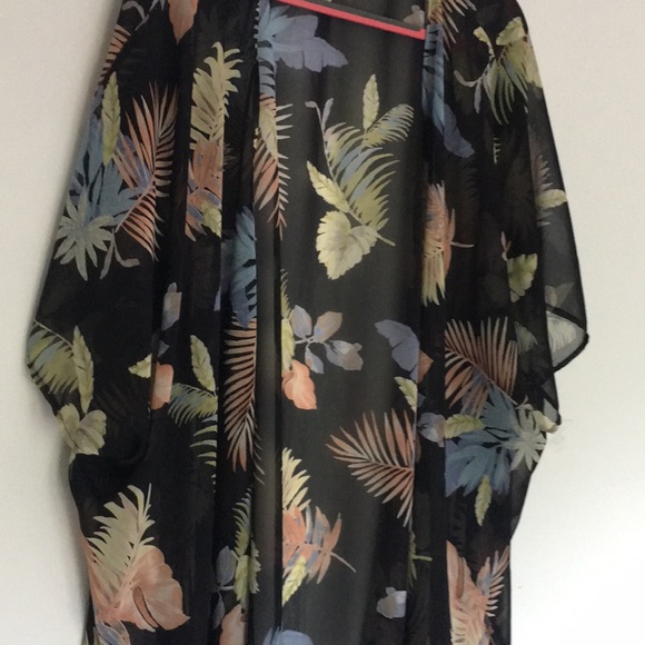 👘 Stitchfix Jella C Cypress Side Slit Kimono 👘 - Picture 2 of 3